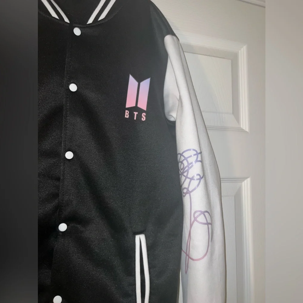 BTS K-Pop jacket size small - Picture 4 of 7